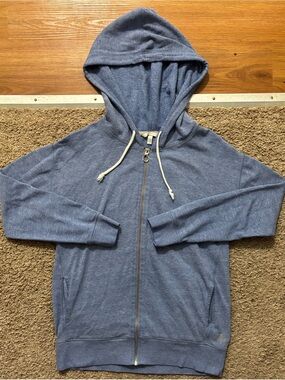 Victoria’s Secret Woman Sm Light Blue Zip-Up Hoodie With Drawstring Graphic Back